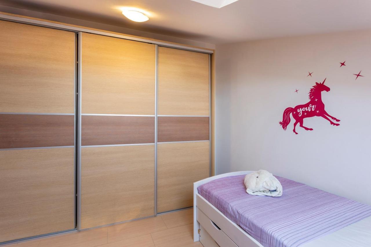 Apartman Ember Pula Ngoại thất bức ảnh