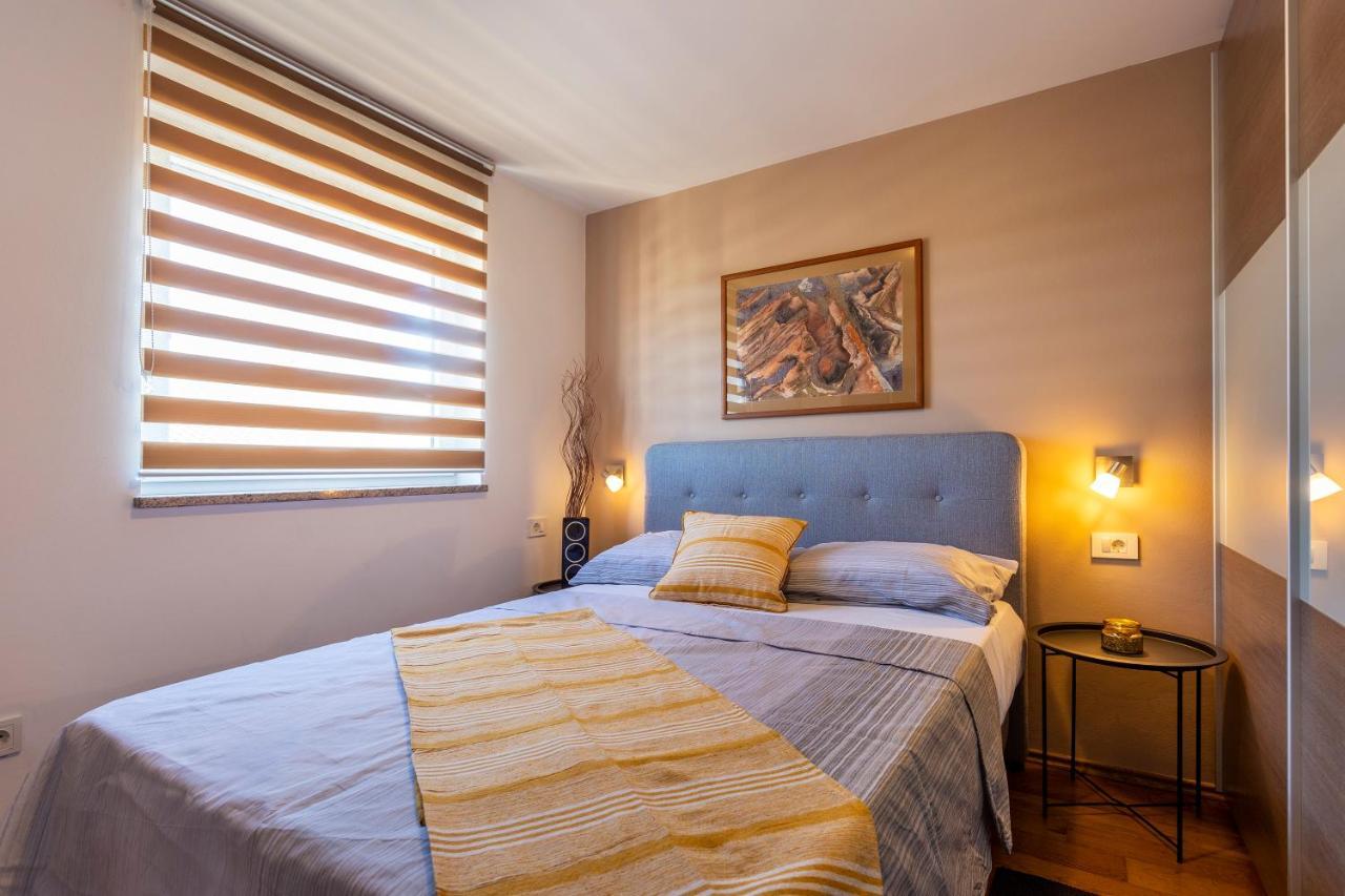 Apartman Ember Pula Ngoại thất bức ảnh